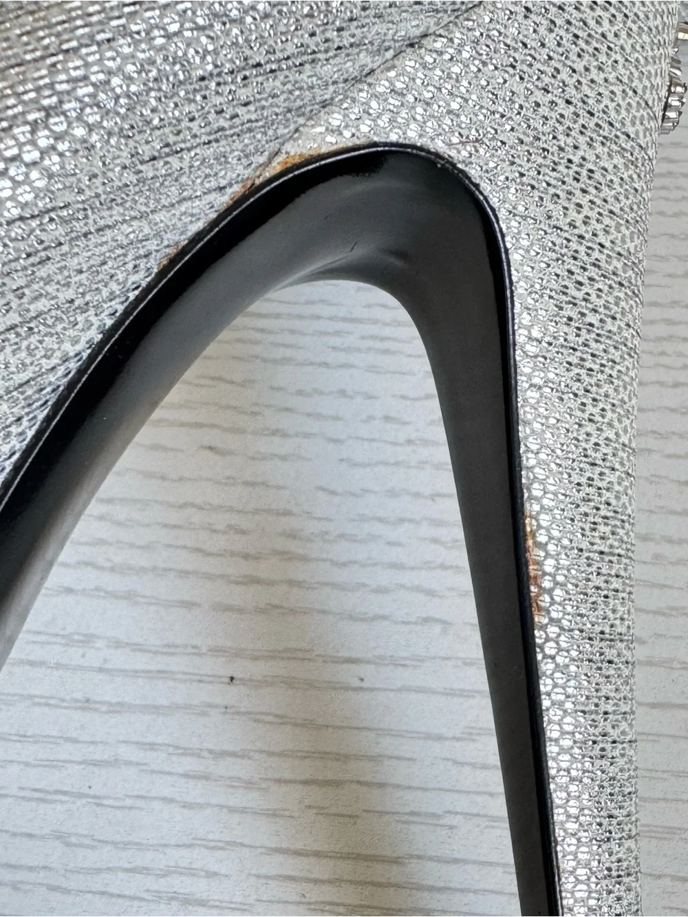 CHANEL Pumps Metallic Silver Cap Toe Textured EU 39.5 Crystal Logo Stiletto